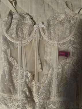 Agent Provocateur Ivory Lace Underwire Bustier